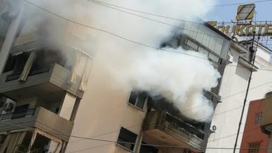 صورة مؤلم.. تفحم جثة والد فنانة بعد انفجار قنينة غاز في منزلهم – صور