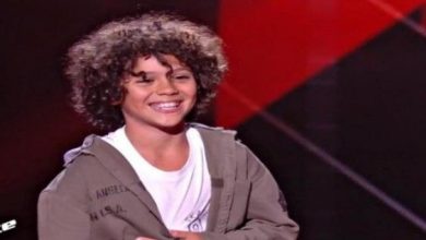 صورة مرة أخرى.. طفل مغربي يشعل حماس جمهور “The Voice Kids” فرنسا