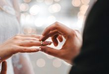 صورة مؤثرة مغربية شهيرة تعلن دخولها القفص الذهبي -صور