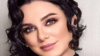 صورة سلاف فواخرجي متهمة بـ”الكفر” -فيديو