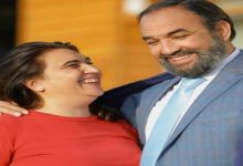 صورة في أجواء رومانسية.. رشيد الوالي يحتفل بعيد ميلاد زوجته ببرشلونة