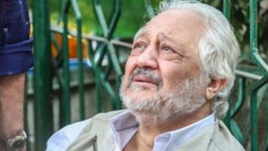 صورة مؤثر.. انهيار الفنان خالد زكي في جنازة زوجته