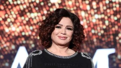 صورة إلهام شاهين: “عملت 25 عمرة ولو لقيت معبد يهودي هدخل أصلي فيه”