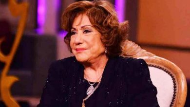 صورة فنانة شهيرة تخضع لجراحة عاجلة