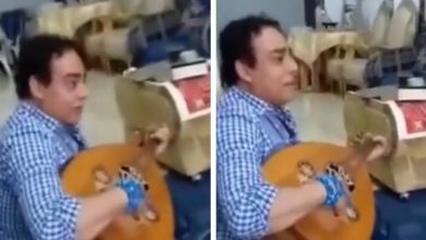 صورة ملحن مصري يرتل القرآن على أنغام الموسيقى ويثير الجدل -فيديو