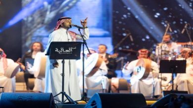 صورة فؤاد عبدالواحد يبدع غناء وطربا في “أمسية العالية” على مسرح أبوبكر سالم