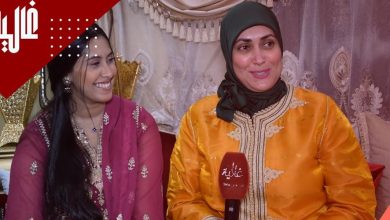 صورة حصري.. والدة نور الوئام تتحدث لأول مرة عن زواجها من رجل سريلانكي: “تما عندهم المرأة لي كاتعطي الصداق” -فيديو