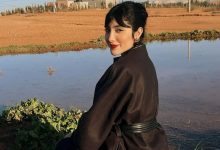 صورة إيمان بطمة تسترجع ذكريات الطفولة بأغنية “عهد الأصدقاء” -فيديو