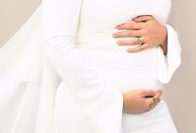 صورة مؤثرة شهيرة تعلن فقدان جنينها -صورة