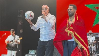 صورة سليم “كرافاطا” يفاجئ جمهور “موازين” بالغناء إلى جانب والده خالد بناني