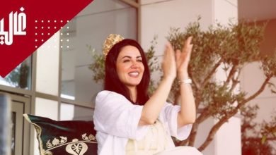 صورة ديانا حداد تتألق في استقبال مغربي تقليدي بـ”العمارية” والتاج