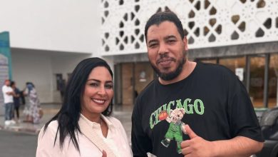 صورة زيارة إنسانية من حنان الإبراهيمي للكناوي قبل خضوعه للجراحة -صورة