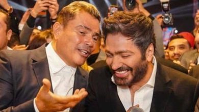 صورة تامر حسني يُعبر عن استيائه من تقليل فنان كبير من نجاحه