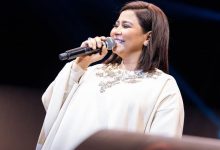صورة أزمة صحية قبل الحفل.. طبيب شيرين عبد الوهاب يكشف كواليس حفلها بـ”موازين”
