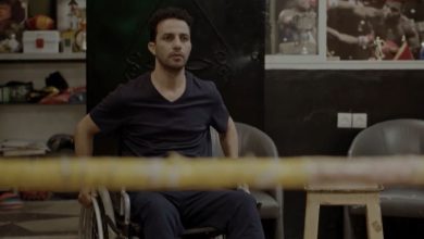 صورة بطريقته الخاصة.. عبد الإله رشيد يروّج لمسلسل “يد الحنة” -فيديو