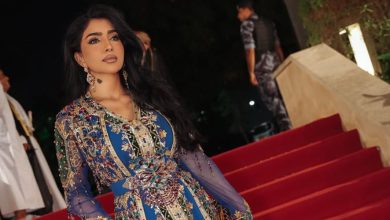 صورة العمانية بثينة الرئيسي تخطف الأنظار بالتكشيطة المغربية -فيديو