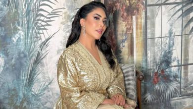 صورة نجاة الرجوي تعبر عن فرحتها بإحياء سهرة وطنية بأسا