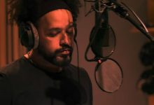 صورة عبد الفتاح الجريني يحضر أغنية جديدة تحمل قصة مختلفة