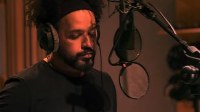 صورة عبد الفتاح الجريني يحضر أغنية جديدة تحمل قصة مختلفة