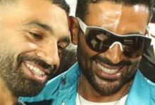 صورة “فخر العرب المصري”.. أحمد سعد يحتفي بمحمد صلاح ويخلد إنجازاته