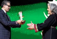 صورة تكريم مؤثر لراوية في الدورة 22 من مهرجان مراكش الدولي للفيلم