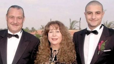 صورة أحمد الفيشاوي يودع والدته بكلمات مؤثرة في أول تعليق بعد وفاتها