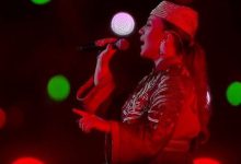 صورة دموع وفخر.. أسماء لمنور تخطف الأنظار بعد أدائها النشيد الوطني في نهائي كأس العرب