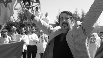 صورة طارق البخاري يقطر الشمع على مؤثري “الترند” بعد مباراة الجزائر والسودان -فيديو