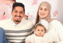 صورة في ظهور عائلي مميز.. “رجاء وياسر” يكشفان ملامح ابنتهما “رنيم” -صور