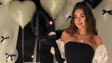 صورة هنا الزاهد تختار البساطة والألوان الكلاسيكية لحظة الاحتفال بعيد ميلادها -فيديو