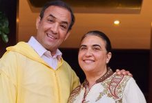 صورة بعد حصولها على الماستر.. رشيد الوالي يعبر عن فخره بزوجته -صورة