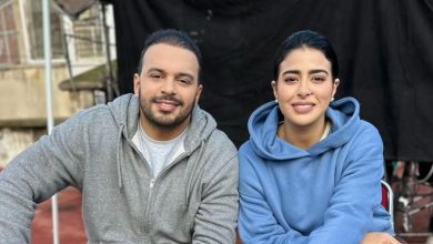صورة ساندية تاج الدين تجمعها كواليس عمل جديد مع هيثم مفتاح