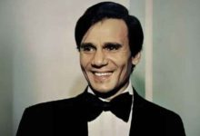 صورة لأول مرة.. عرض عالمي بالدار البيضاء يعيد سحر عبد الحليم حافظ للحياة -صورة