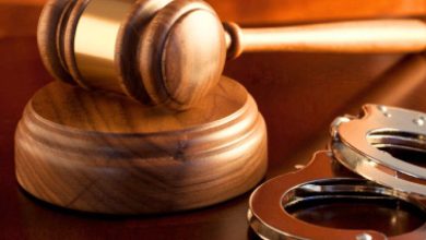 صورة كفالة مالية تنهي احتجاز فنان شهير في واقعة تحرش مزعومة