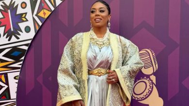 صورة “جايلان” تؤدي مناسك العمرة رفقة والدها