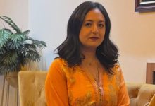 صورة نبيلة معن تحيي جينيريك “بنات لالة منانة” بعد 12 سنة -فيديو