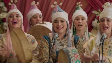 صورة “الحضرة الشاونية” تخطف الأضواء وتكسب إعجاب الجمهور في “بنات لالة منانة”