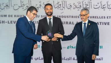 صورة كريم فهمي يعرب عن سعادته بعد تكريمه بالمغرب -صورة